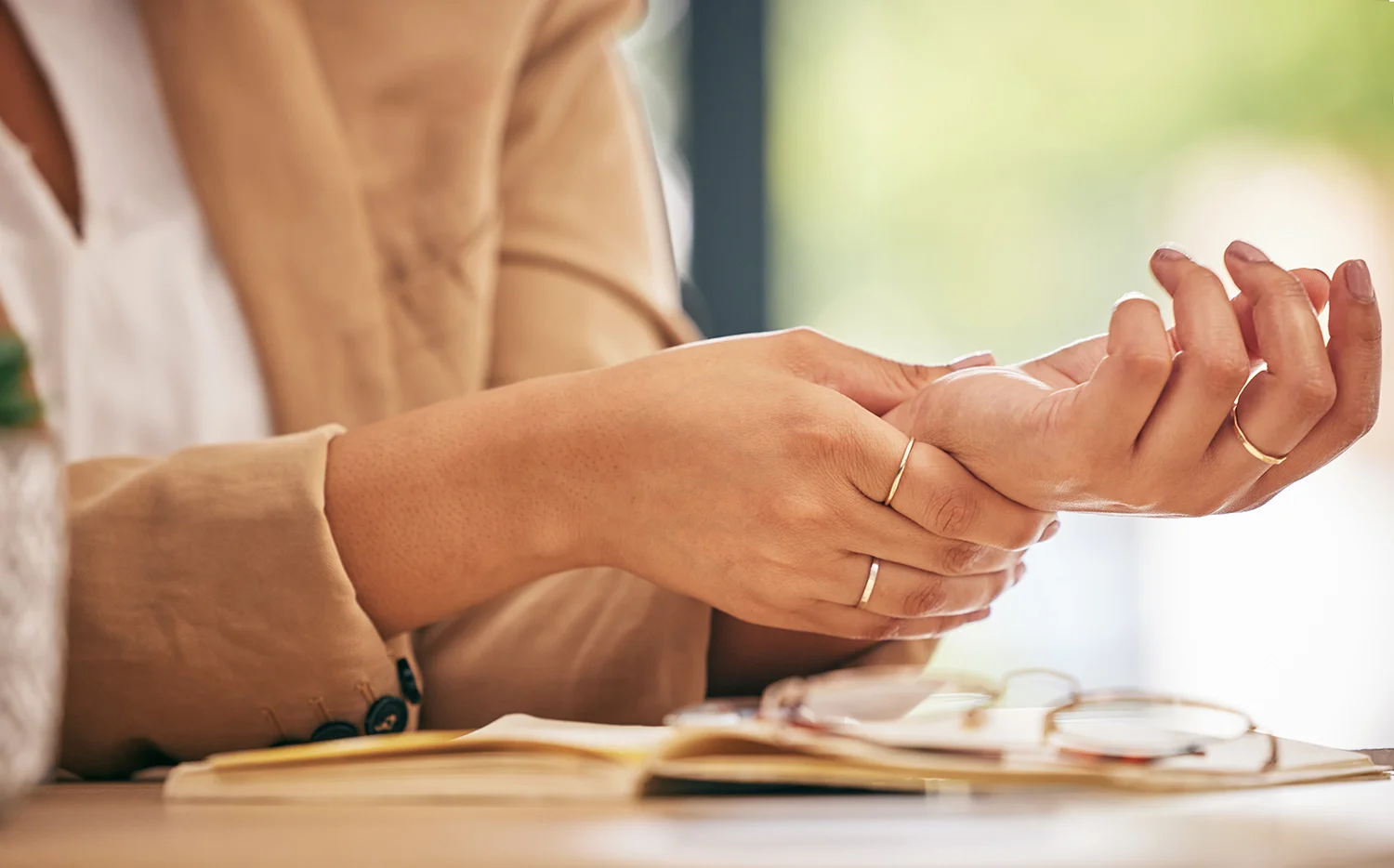 hands business woman and pain