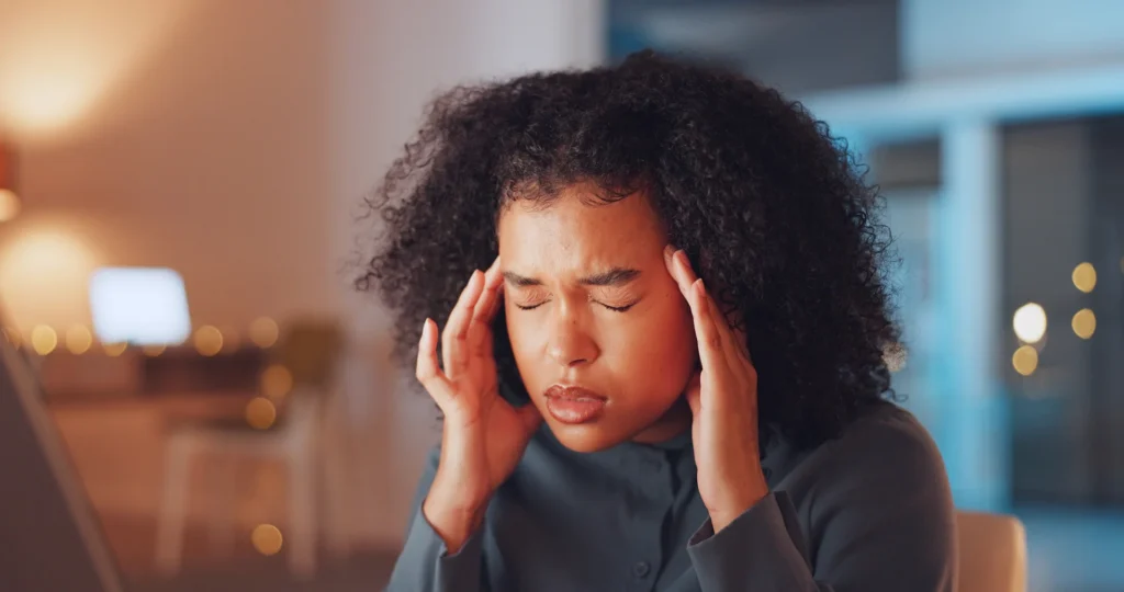 stress migraine and businesswoman